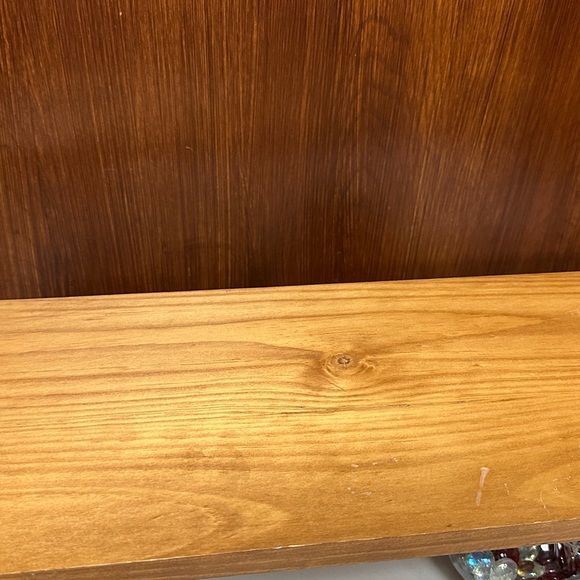 Vintage Home Interiors wooded shelf - Picture 3 of 10